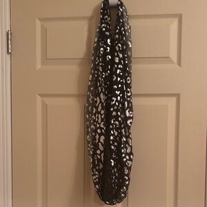 Kohl's Monochrome Animal Print Scarf